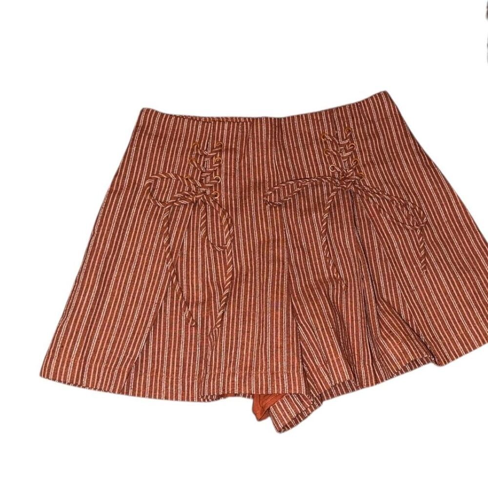 Do + Be Women's Orange and Brown Shorts - Picture 2 of 3